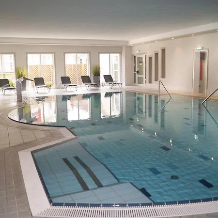 Casa vacanze Geraeumige - Grosser Eck-balkon, Garage, Poolnutzung Rerik