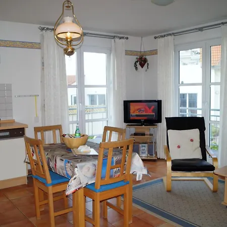 Geraeumige - Grosser Eck-balkon, Garage, Poolnutzung Casa vacanze *